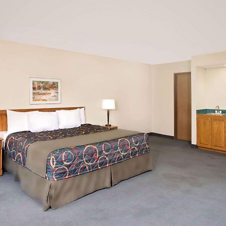 Days Inn By Wyndham Boonville Exteriér fotografie