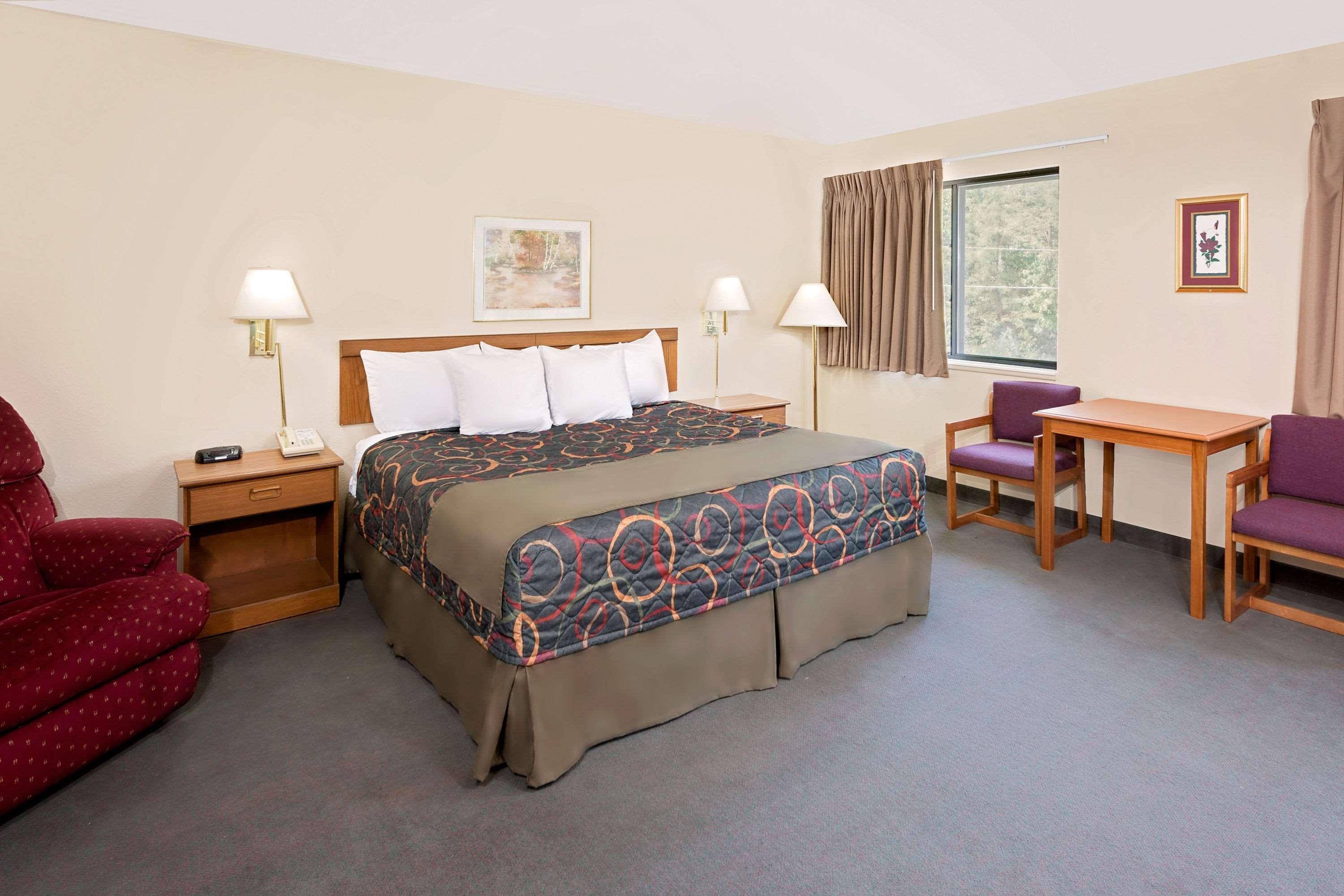 Days Inn By Wyndham Boonville Exteriér fotografie