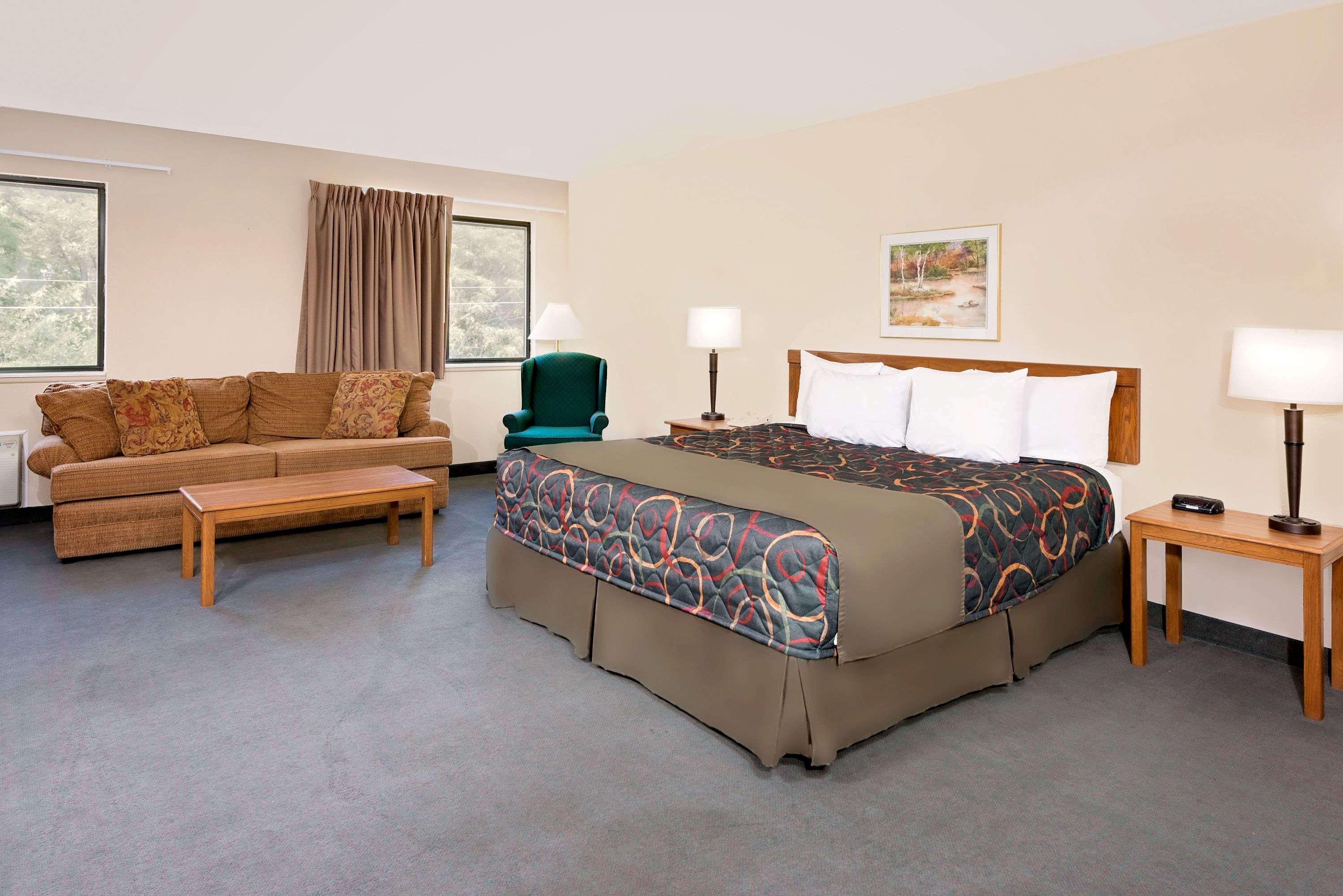Days Inn By Wyndham Boonville Exteriér fotografie