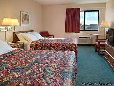Days Inn By Wyndham Boonville Pokoj fotografie